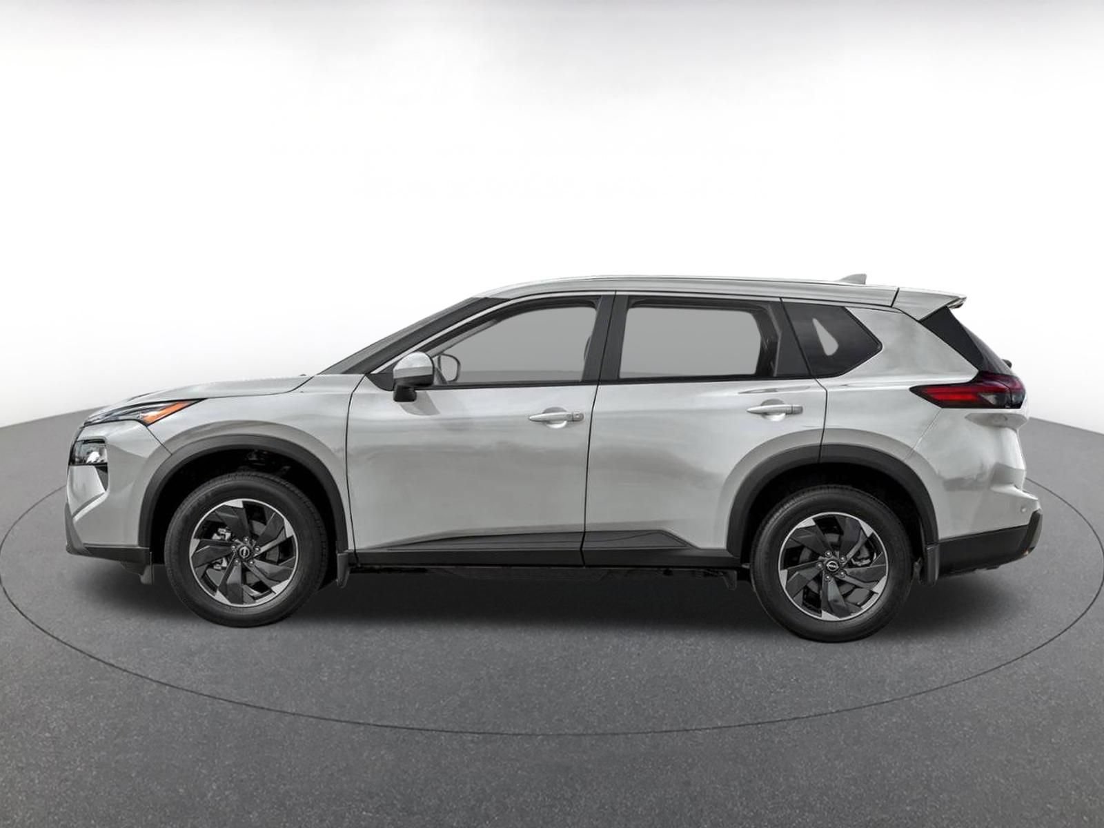 Used 2025 Nissan Rogue SV AWD/4WD image 3