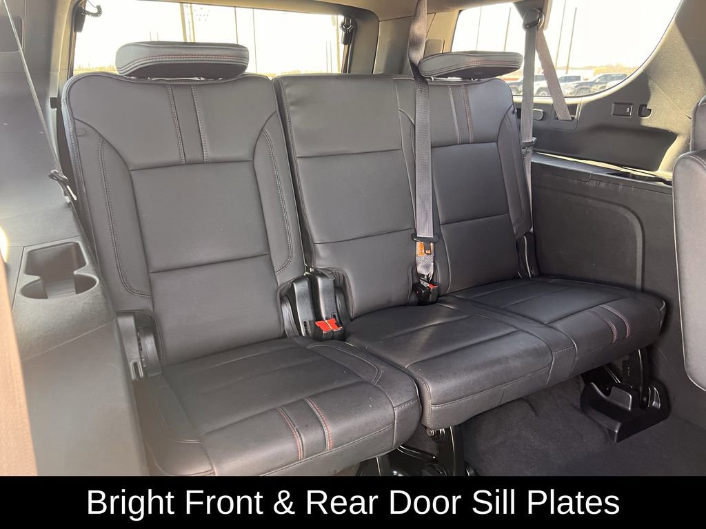 Used 2024 Chevrolet Suburban RST w/ Luxury Package image 36