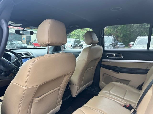Used 2017 Ford Explorer XLT w/ Equipment Group 202A image 20