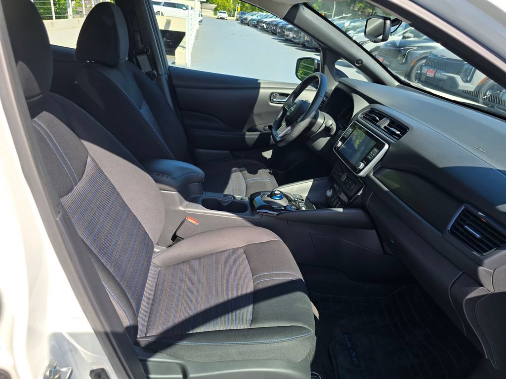 Used 2025 Nissan Leaf SV Plus FWD image 11