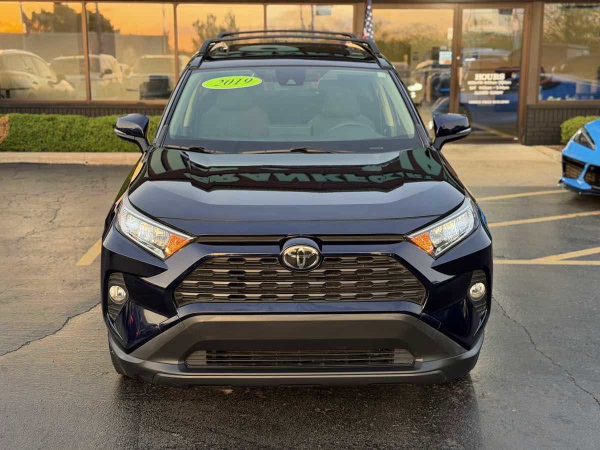 Used 2019 Toyota RAV4 XLE w/ All Weather Liner Package AWD/4WD image 4