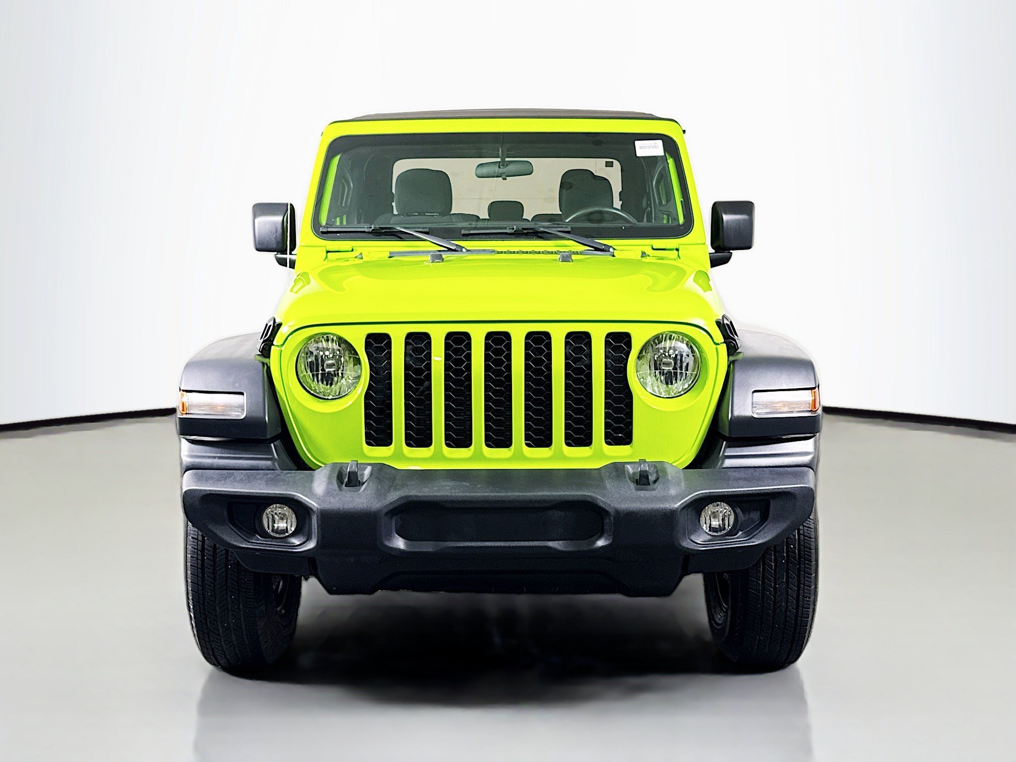 Used 2021 Jeep Gladiator Sport AWD/4WD image 2