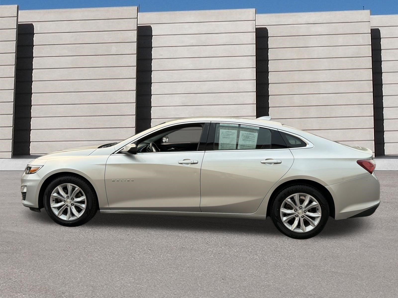 Used 2020 Chevrolet Malibu LT FWD image 2
