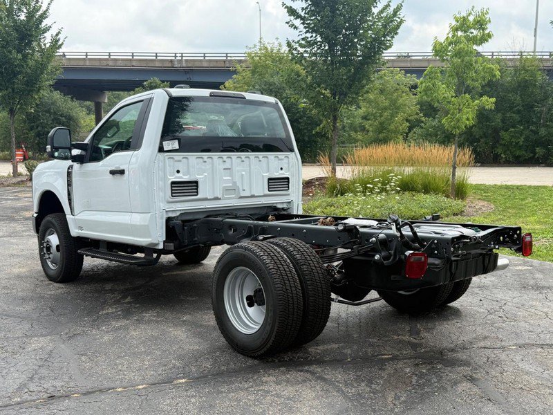 New 2026 Ford F350 XL w/ XL Chrome Package AWD/4WD image 6