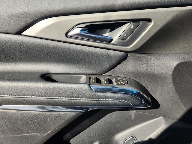 New 2026 Chevrolet Traverse LT w/ Driver Confidence Package image 16