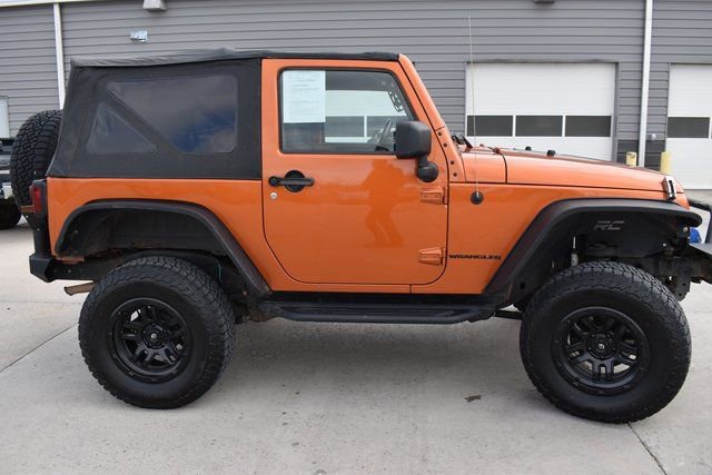 Used 2010 Jeep Wrangler Mountain image 4
