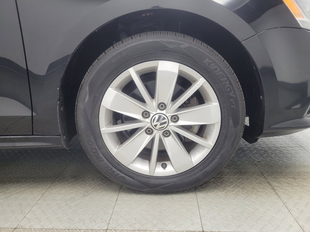 Used 2016 Volkswagen Jetta SE FWD image 31