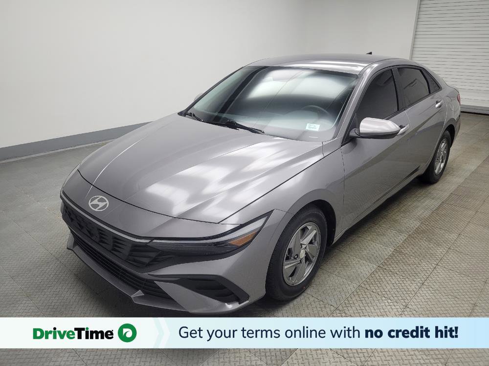 Used 2025 Hyundai Elantra SE image 1