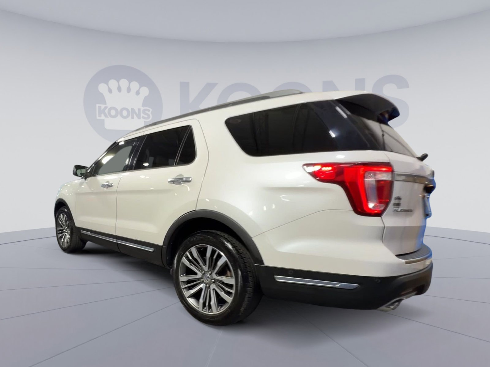 Used 2019 Ford Explorer Platinum AWD/4WD image 10