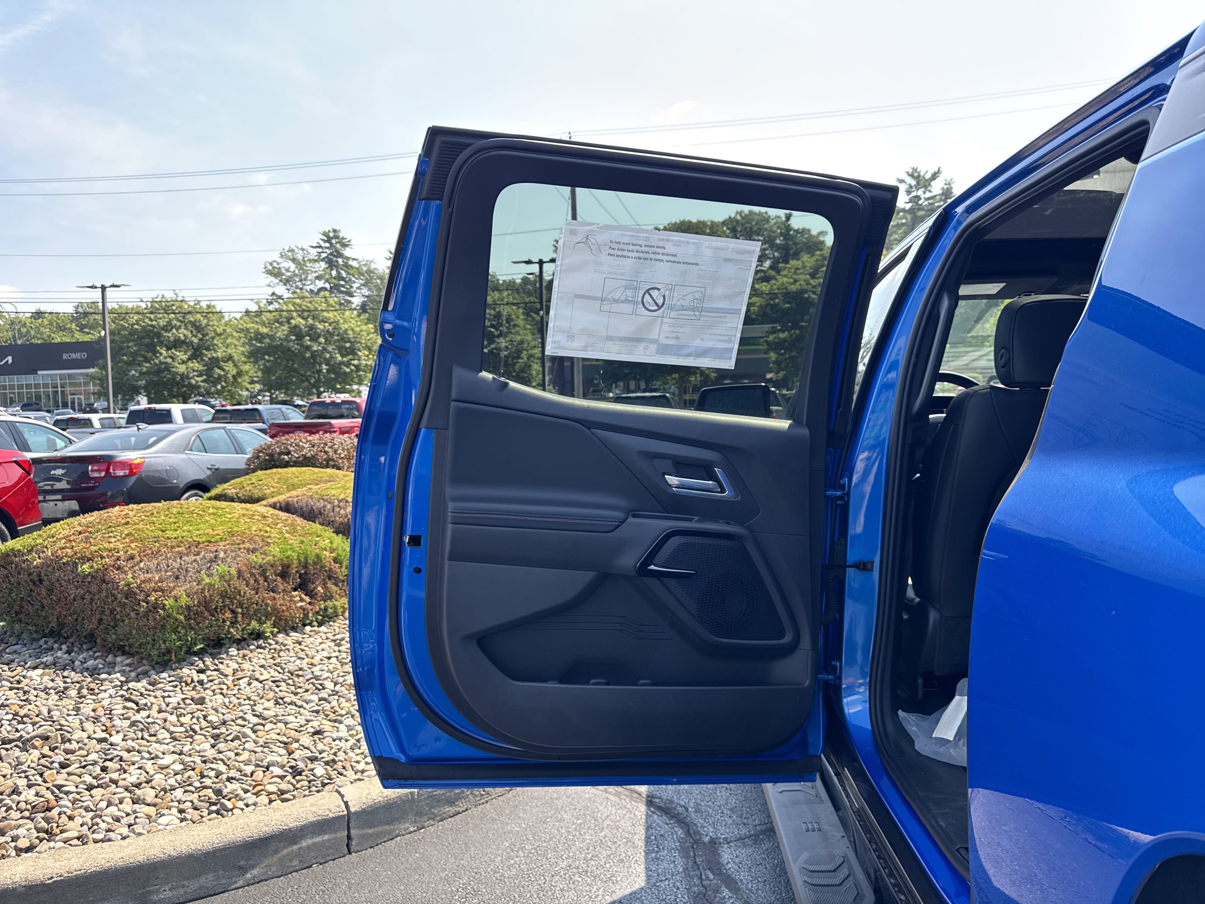 New 2025 Chevrolet Silverado EV RST image 31