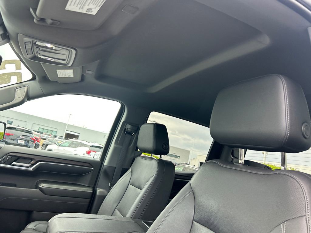 Used 2023 GMC Sierra 1500 SLT w/ SLT Premium Package AWD/4WD image 30