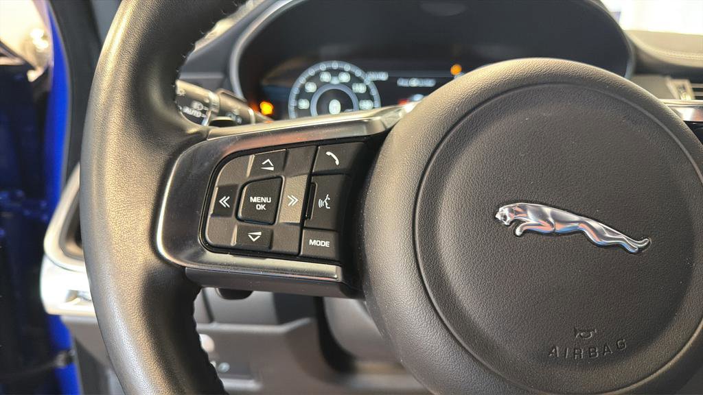 Used 2019 Jaguar E-PACE R-Dynamic HSE image 23