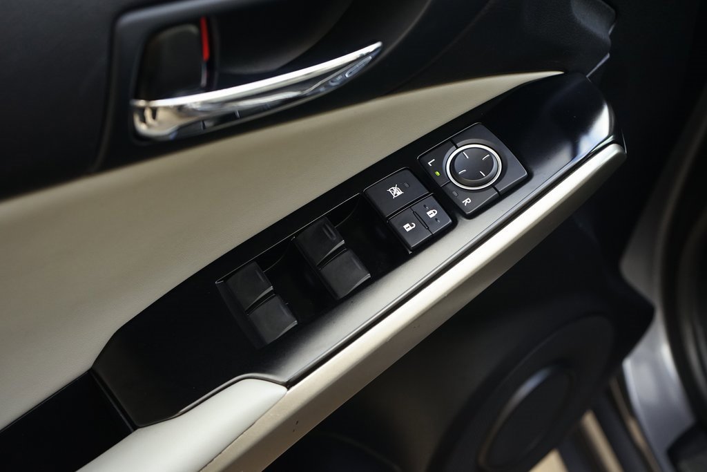 Used 2014 Lexus IS 350 image 24