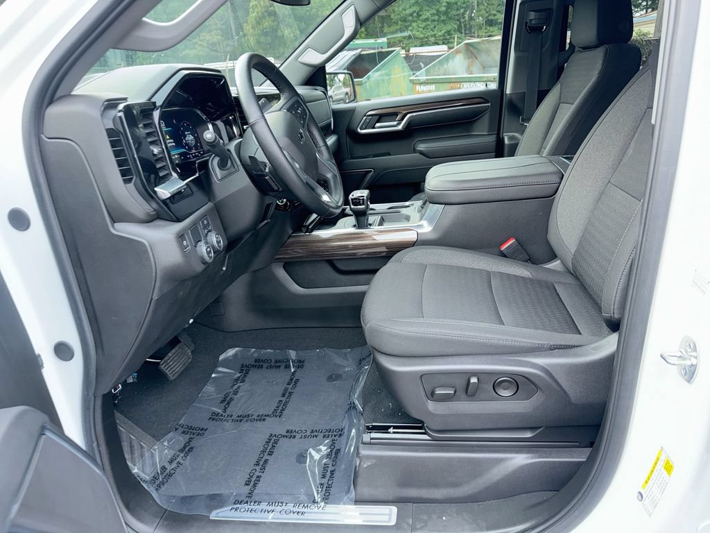 Used 2025 Chevrolet Silverado 1500 RST RWD image 13