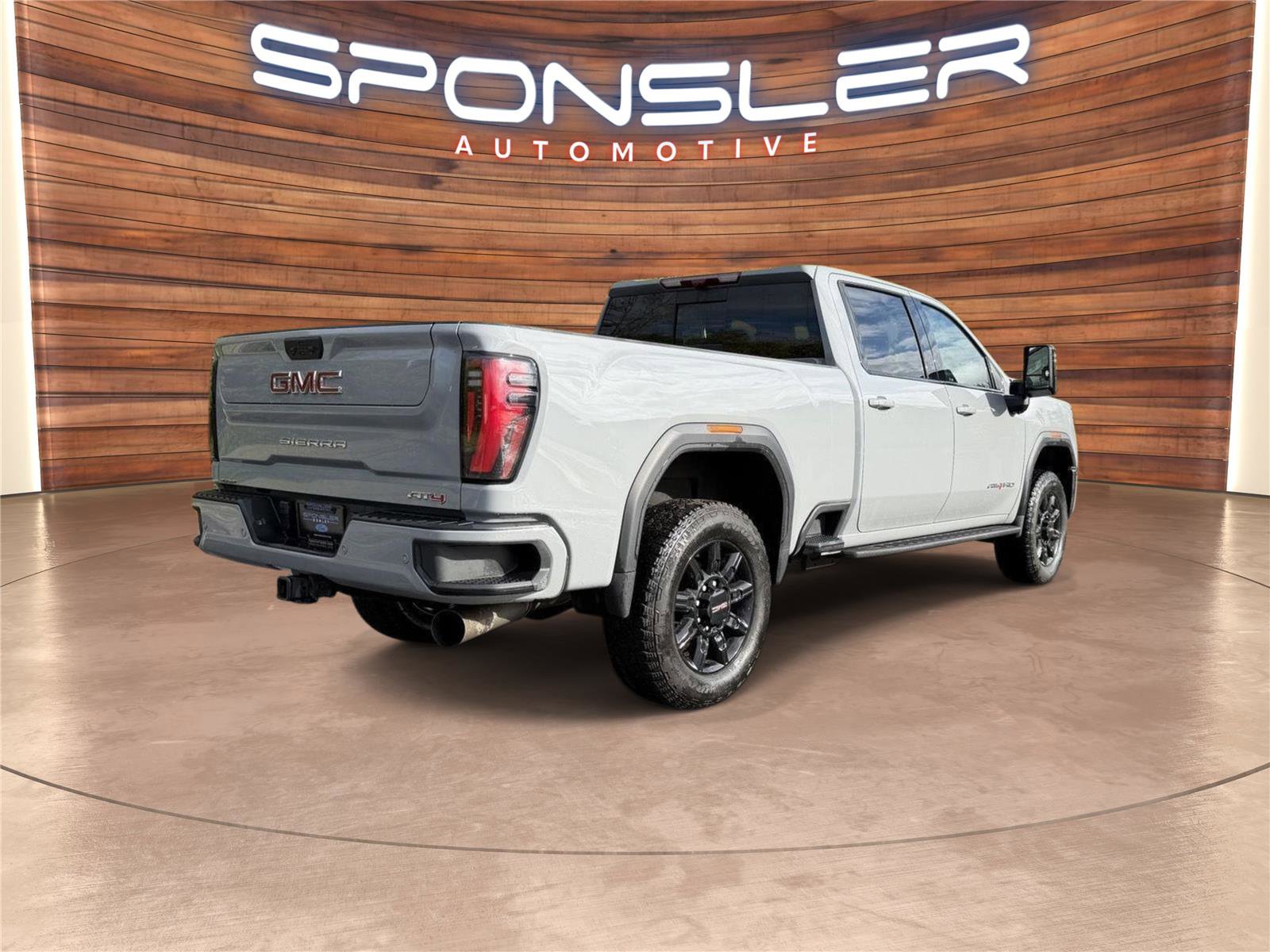 Used 2025 GMC Sierra 2500 AT4 w/ AT4 Premium Plus Package image 7
