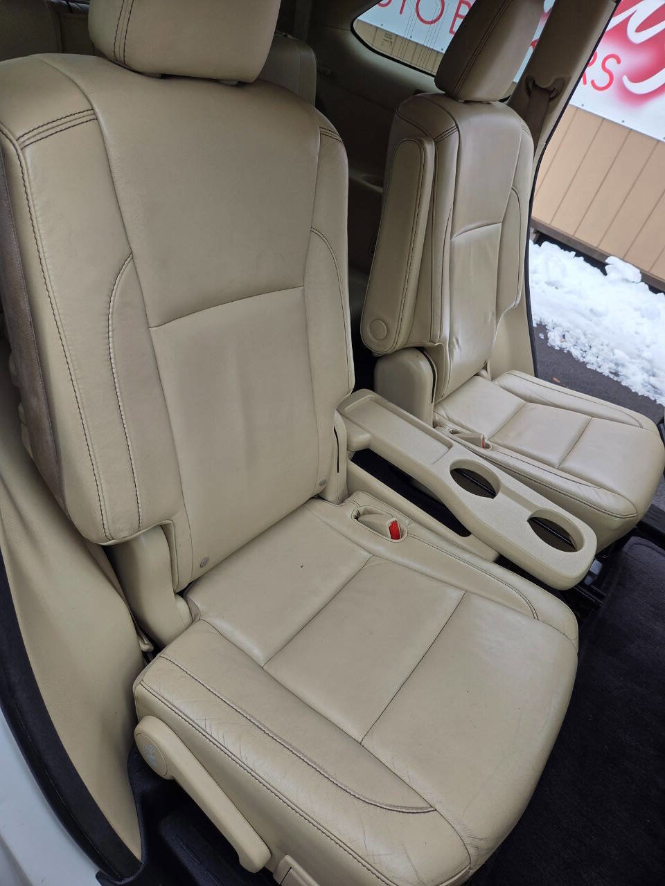 Used 2015 Toyota Highlander XLE image 18