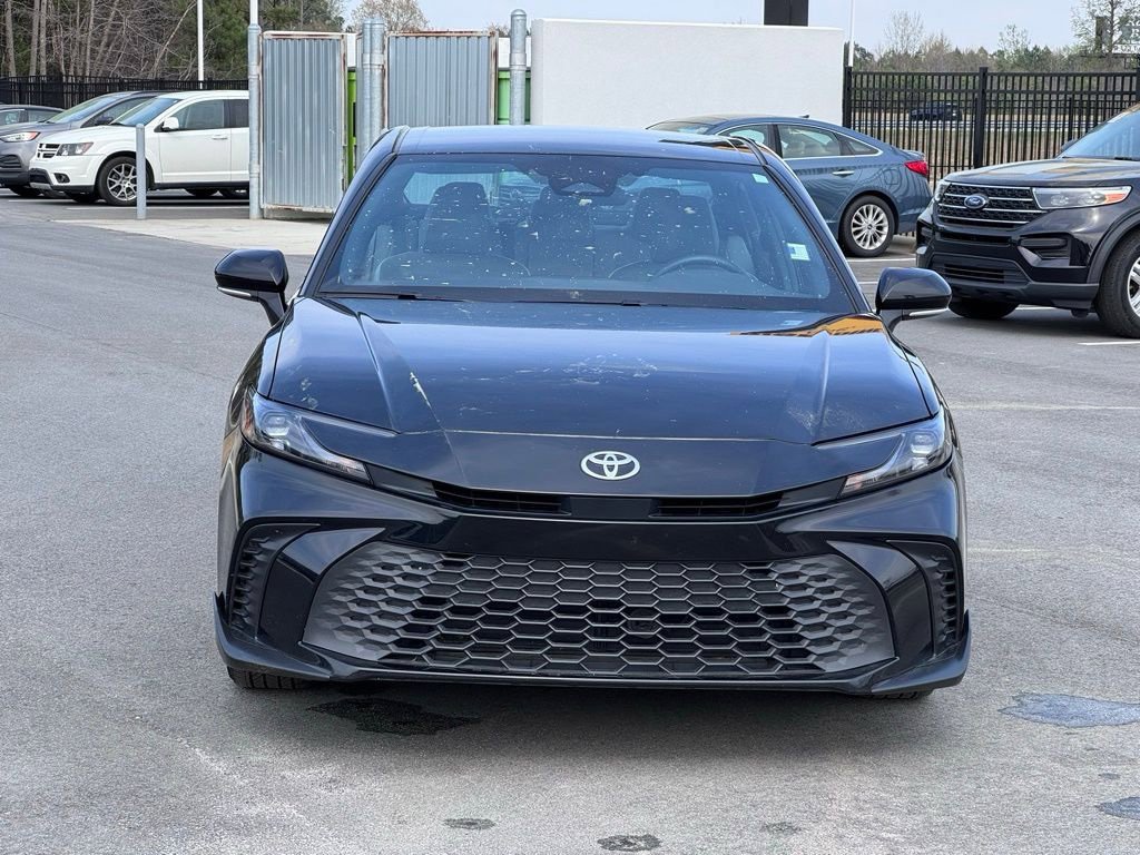 Used 2025 Toyota Camry SE FWD image 6