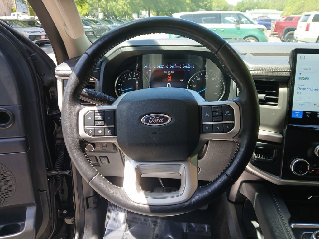 Used 2024 Ford Expedition Max XLT AWD/4WD image 15