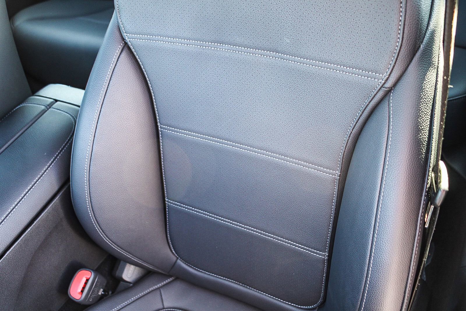 Certified 2025 Mercedes-Benz C 300 Sedan image 23