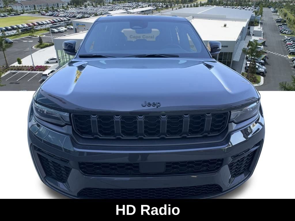 New 2026 Jeep Grand Cherokee Altitude image 9