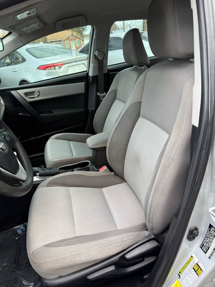 Used 2018 Toyota Corolla LE image 10