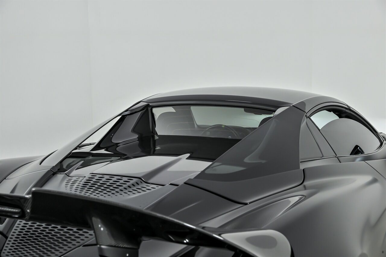 Used 2022 McLaren 765LT image 40