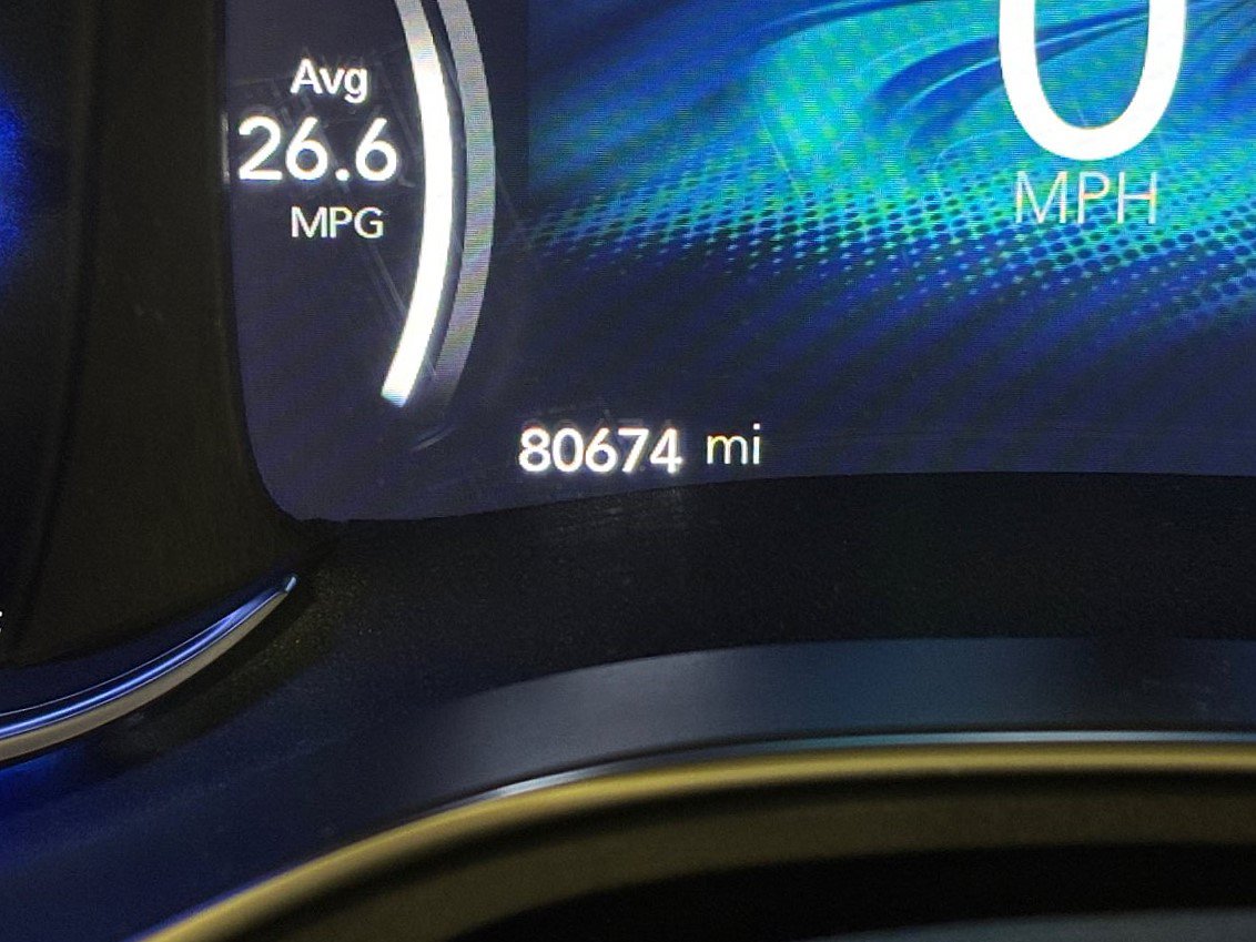Used 2019 Chrysler Pacifica Limited w/ Advanced Safetytec Group FWD image 11