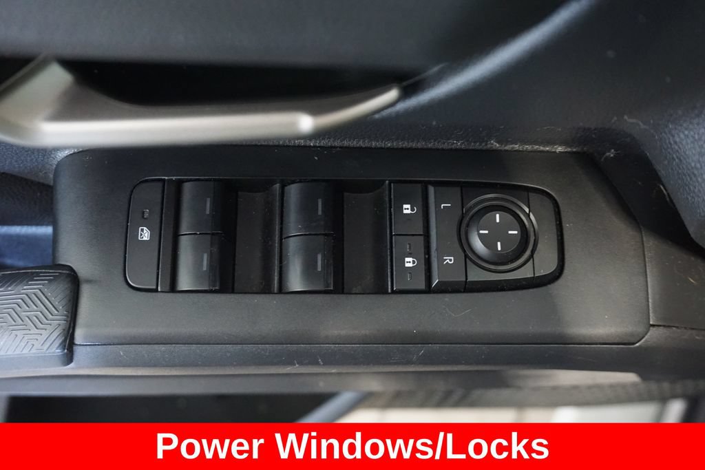 Used 2024 Toyota Tacoma TRD Off-Road AWD/4WD image 5