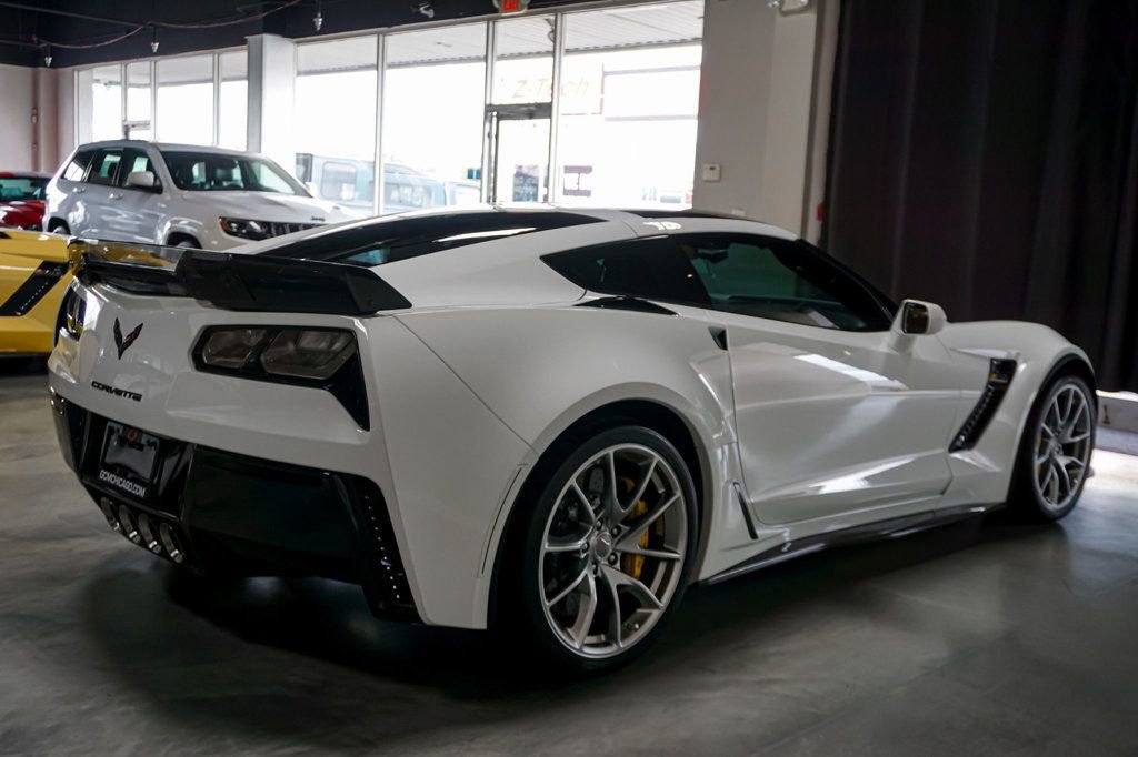 Used 2019 Chevrolet Corvette Z06 RWD image 33