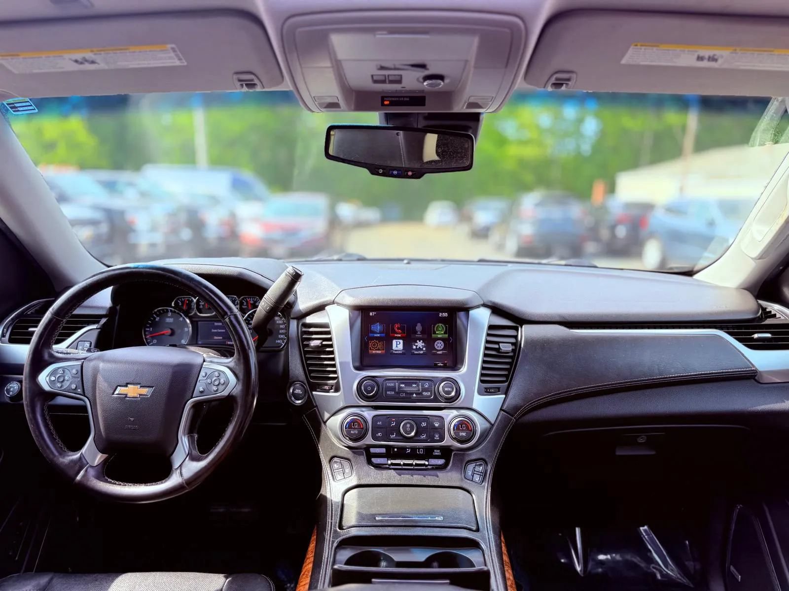 Used 2015 Chevrolet Tahoe LTZ AWD/4WD image 22