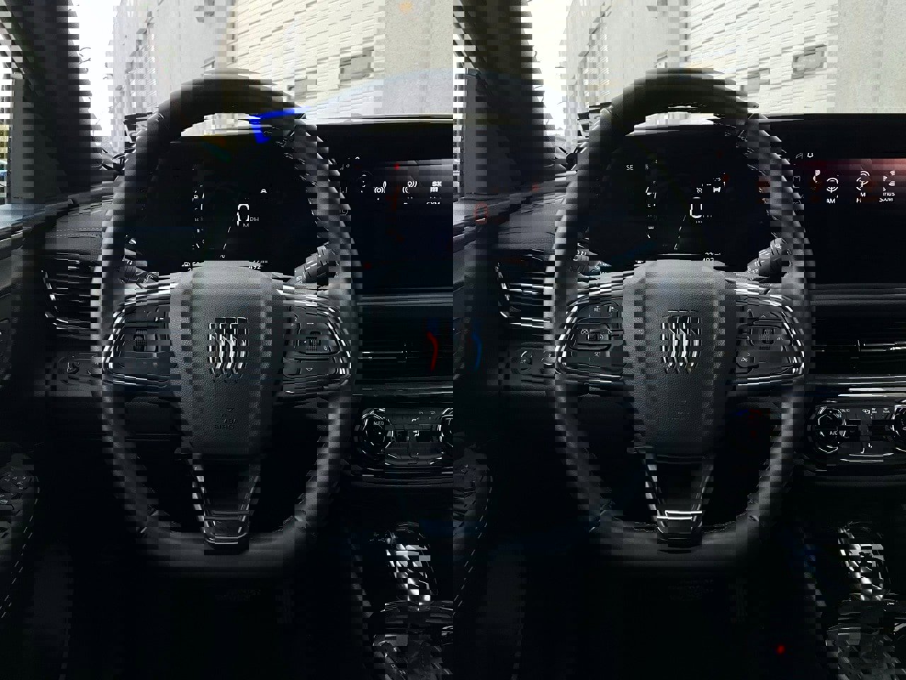 Used 2025 Buick Envista Sport Touring image 31