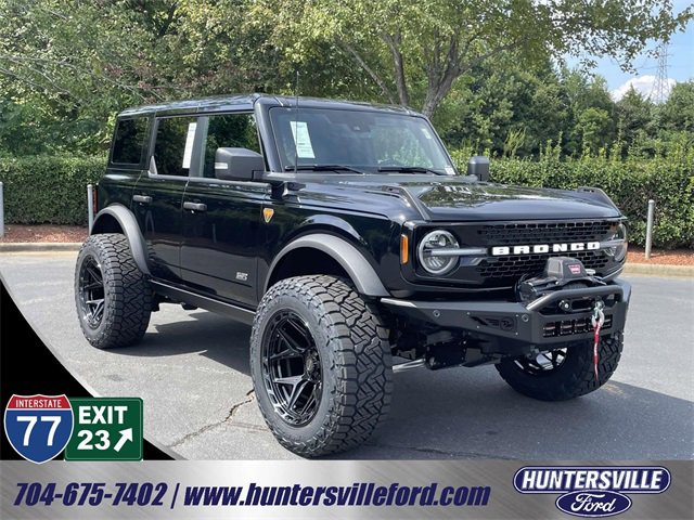 New 2025 Ford Bronco Badlands image 1