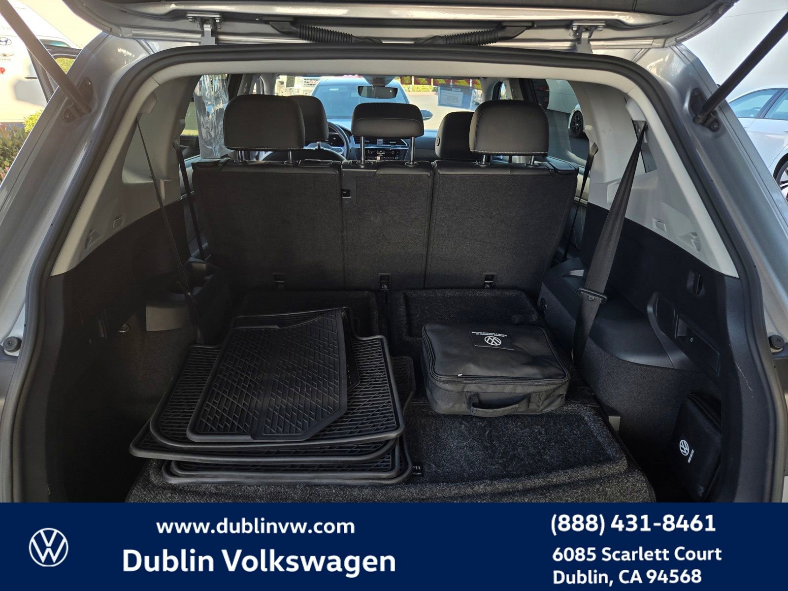 Certified 2022 Volkswagen Tiguan SE w/ Panoramic Sunroof Package image 26