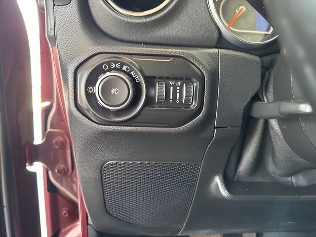 Used 2021 Jeep Wrangler Unlimited Sahara image 16