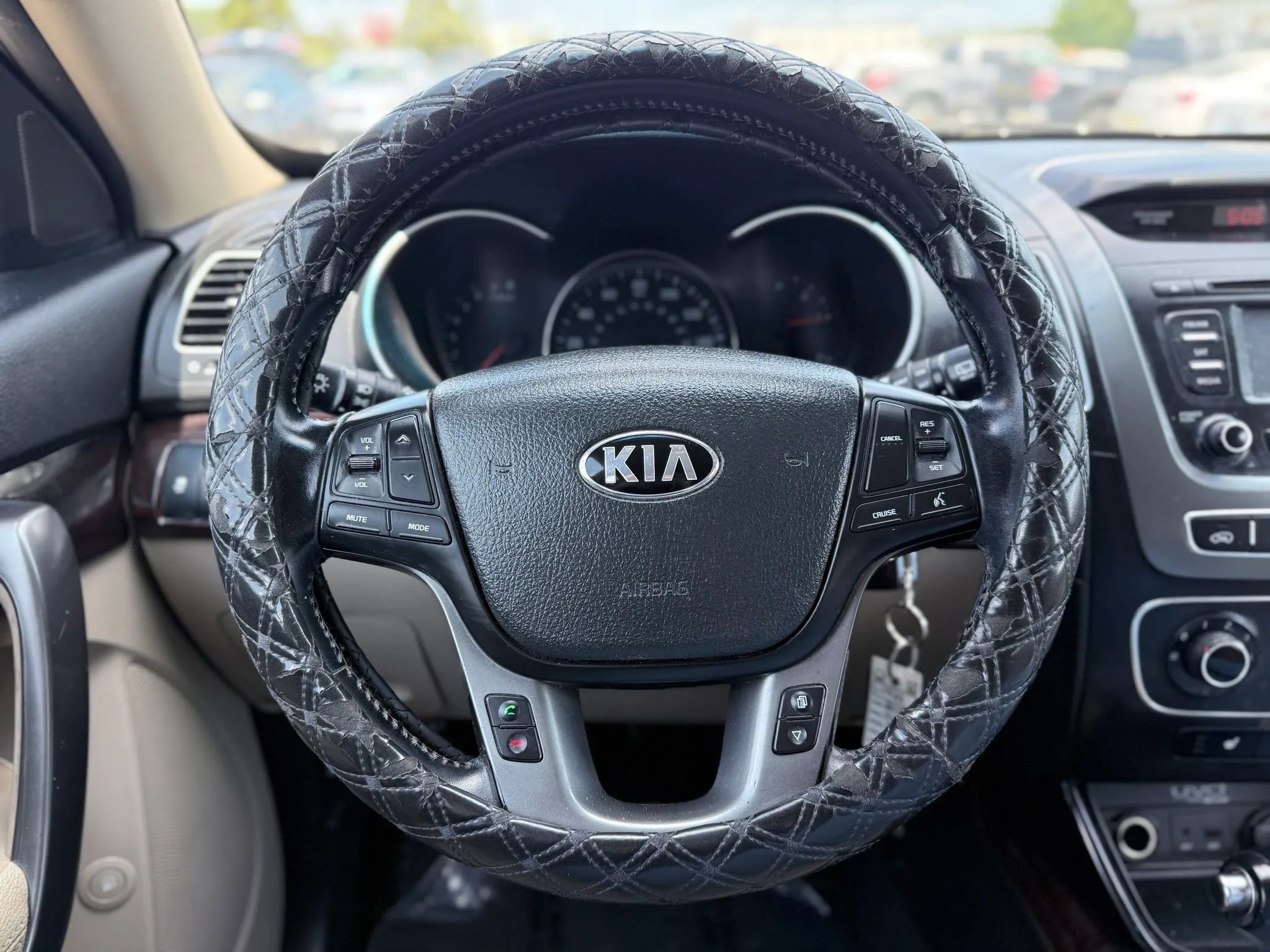 Used 2015 Kia Sorento LX image 25