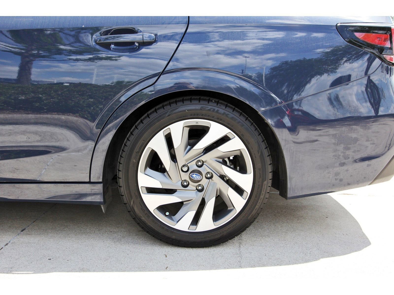 Used 2024 Subaru Legacy Limited image 31