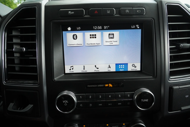 Used 2019 Ford Expedition Platinum RWD image 16
