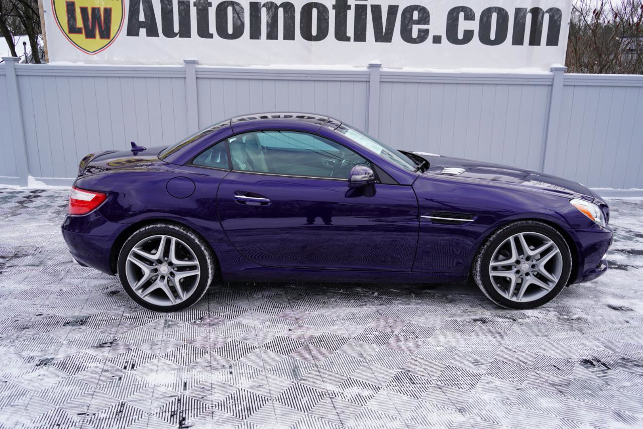 Used 2015 Mercedes-Benz SLK 250 image 4