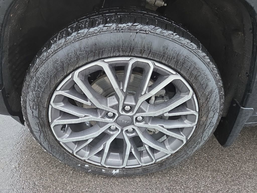 Certified 2023 Jeep Grand Cherokee L Summit image 17