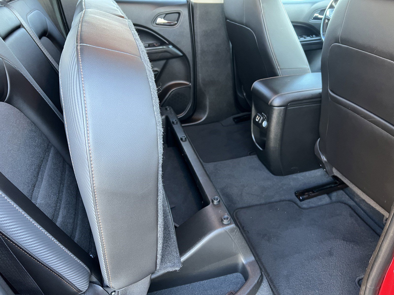 Used 2021 GMC Canyon AT4 image 28