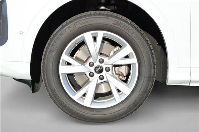 Certified 2025 Audi Q5 Premium w/ Convenience Package AWD/4WD image 13