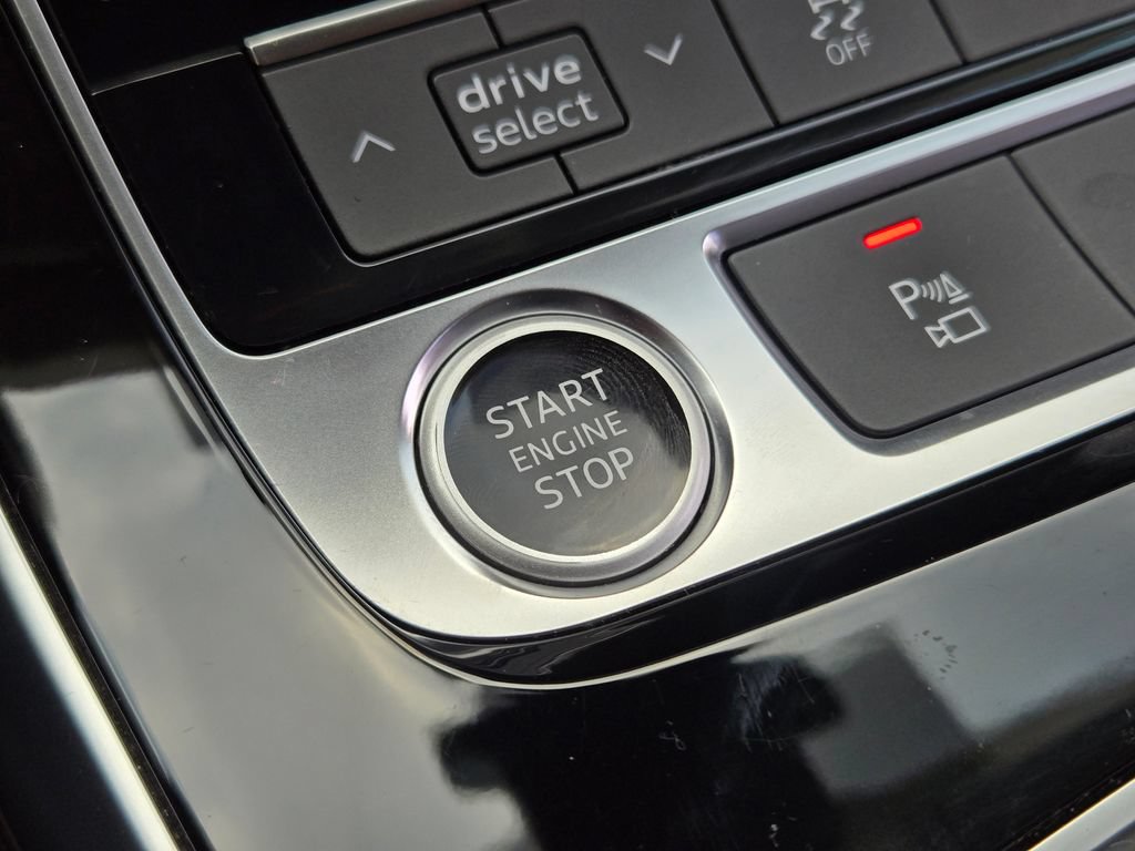 Certified 2023 Audi Q8 Premium Plus w/ Premium Plus Package AWD/4WD image 27
