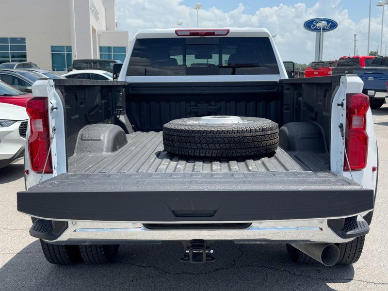 Used 2026 Chevrolet Silverado 3500 LT w/ All Star Edition AWD/4WD image 5