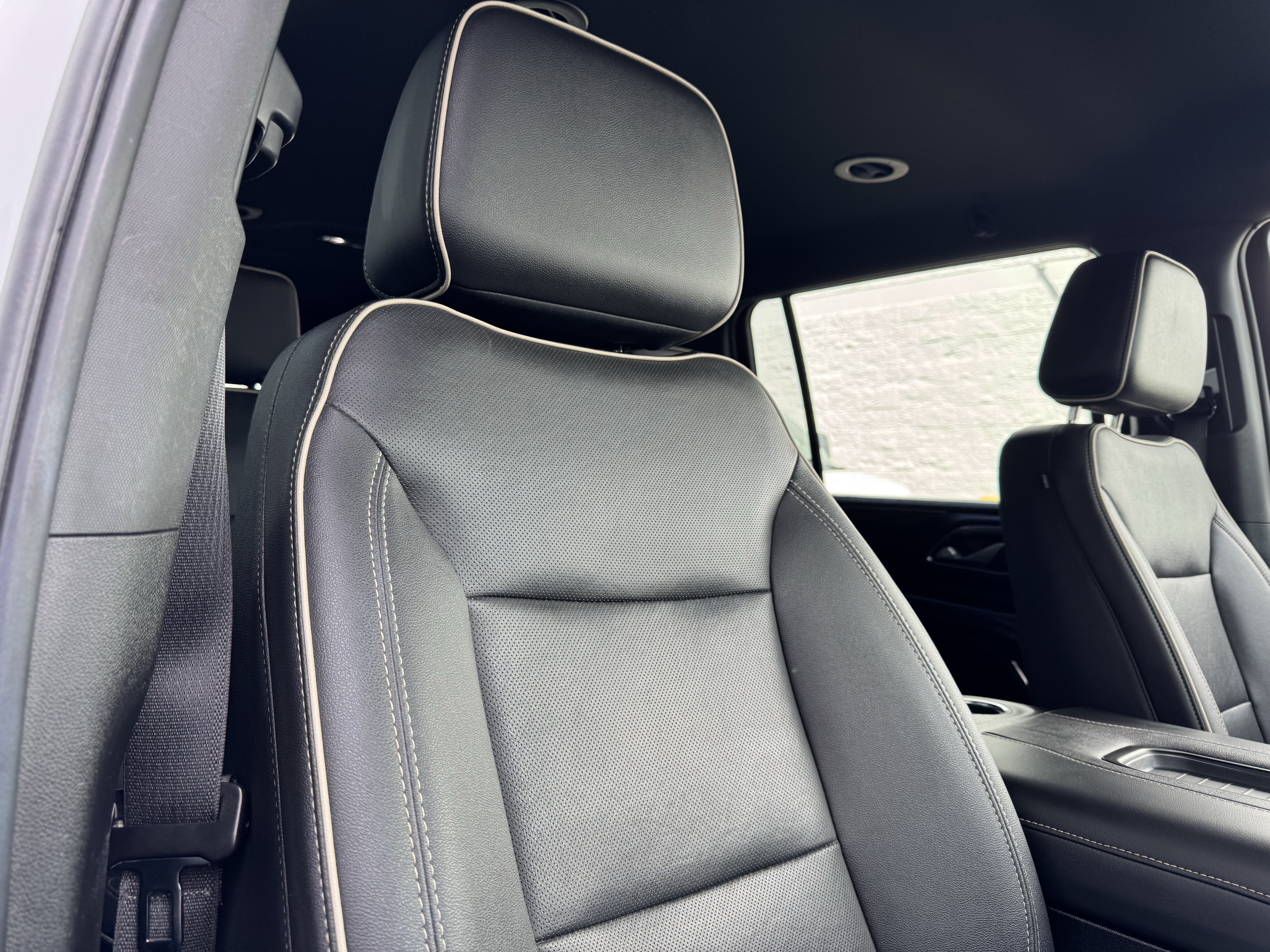 Certified 2023 Chevrolet Suburban Premier RWD image 23