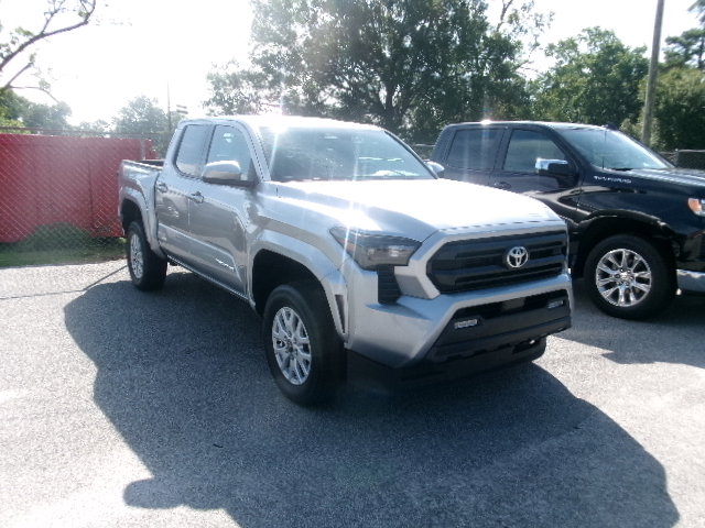 Used 2024 Toyota Tacoma SR5 RWD image 1