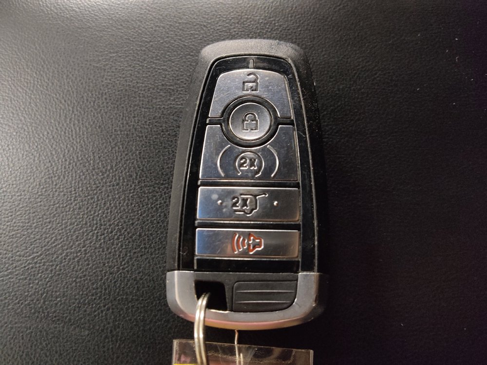 Used 2023 Ford Explorer Limited image 32