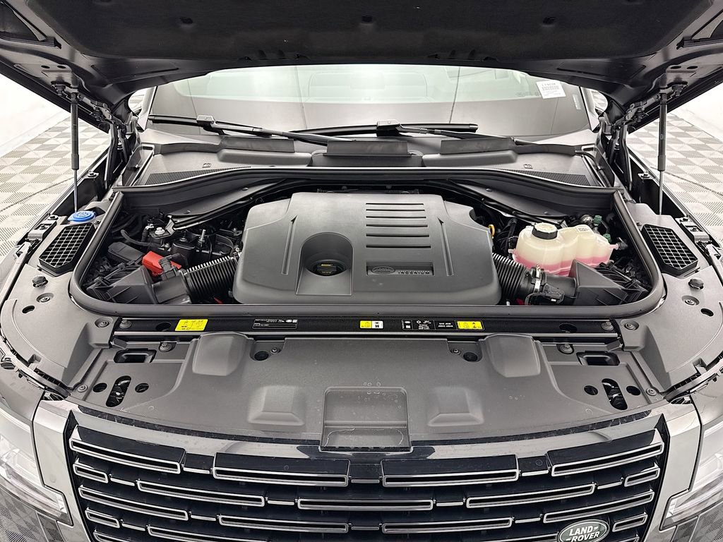 New 2026 Land Rover Range Rover SE image 29