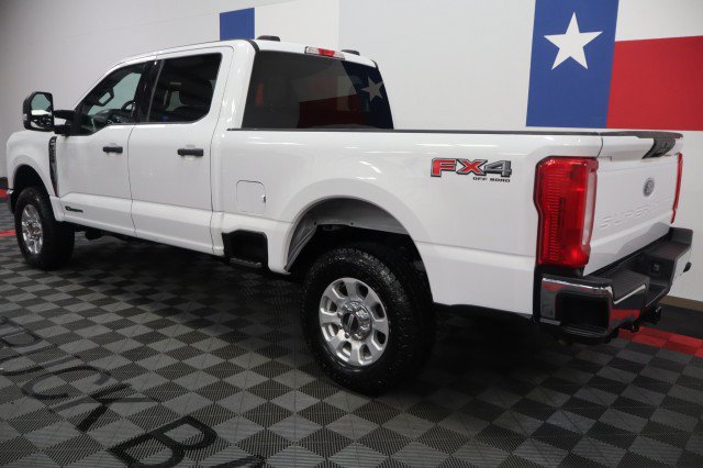 Used 2024 Ford F250 XLT w/ FX4 Off-Road Package AWD/4WD image 11