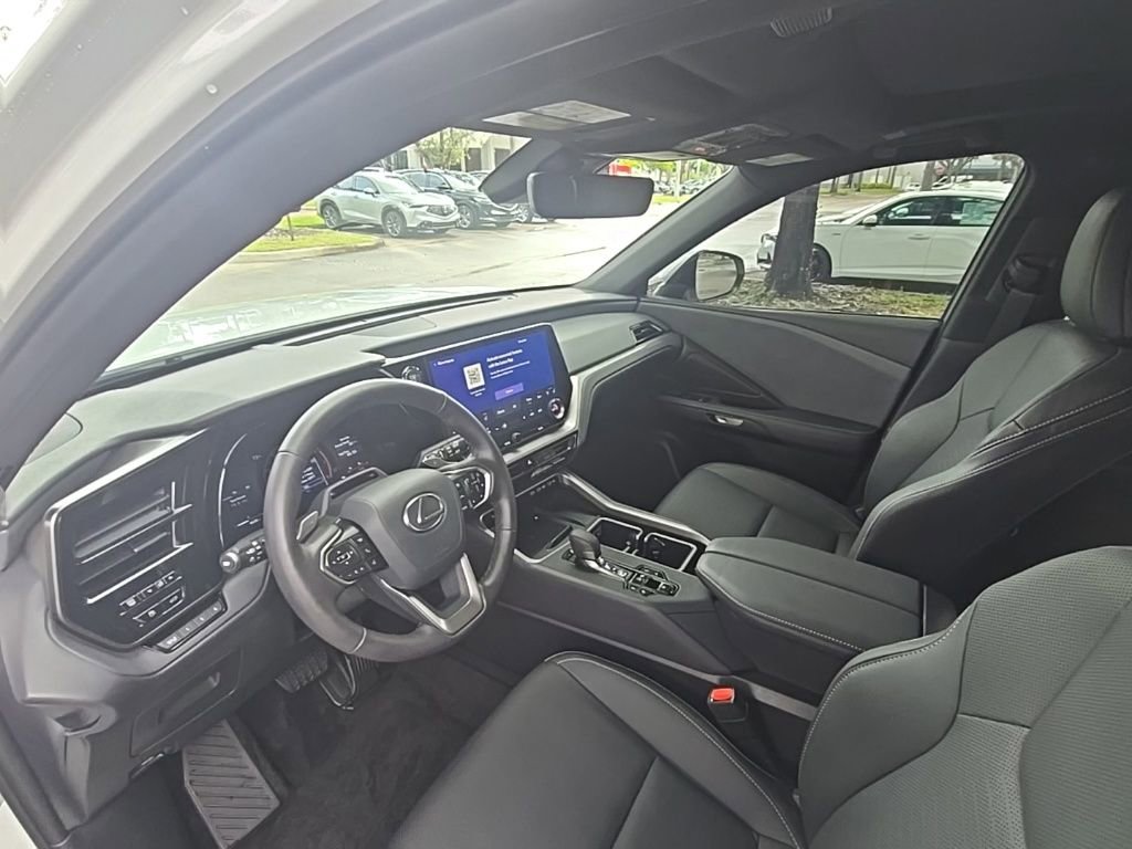 Used 2025 Lexus TX 350 AWD w/ Technology Package image 15