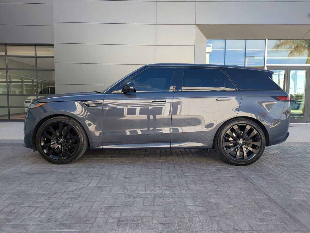 Used 2023 Land Rover Range Rover Sport SE Dynamic image 7